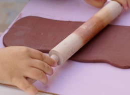 DI&Aacute;LOGO A TRAV&Eacute;S DEL ARTE CER&Aacute;MICO